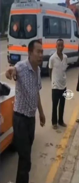 DƬ